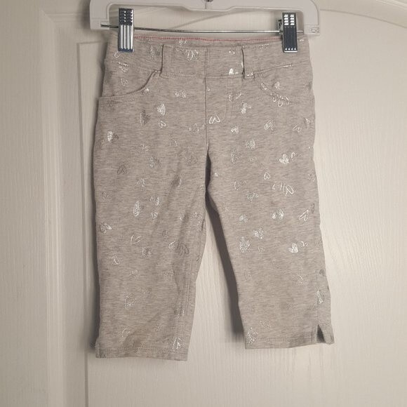 jumping beans Other - Jumping Beans Gray Metallic Heart Cropped Leggings